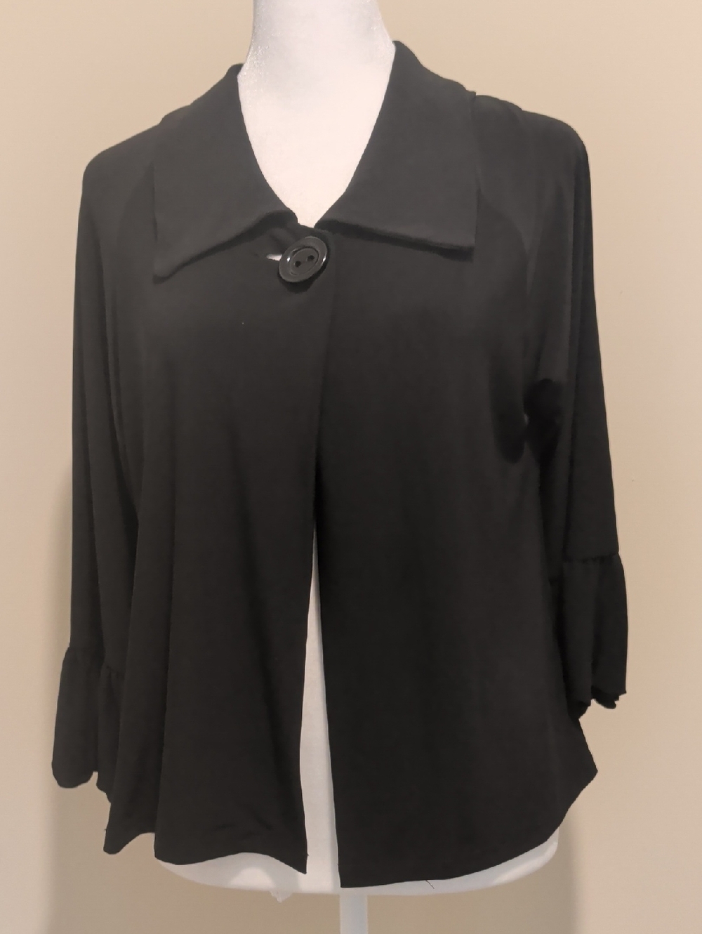 Claudia Richard Black Single-Button Swing Blazer